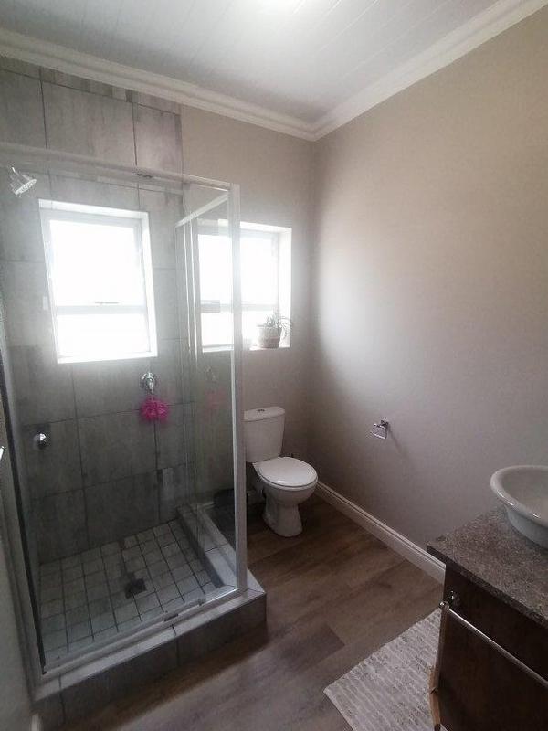 5 Bedroom Property for Sale in Monte Christo Western Cape